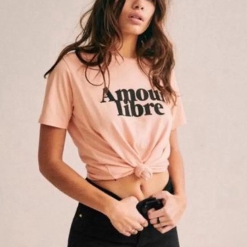 Stylish Sezane Amour Libre T Shirt Free Love Cotton Peach Short Sleeve Sz Small - Picture 3 of 11